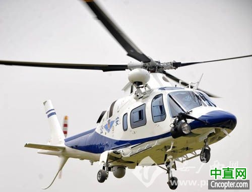 南宁出动23架次警用直升飞机“盯梢”汛情